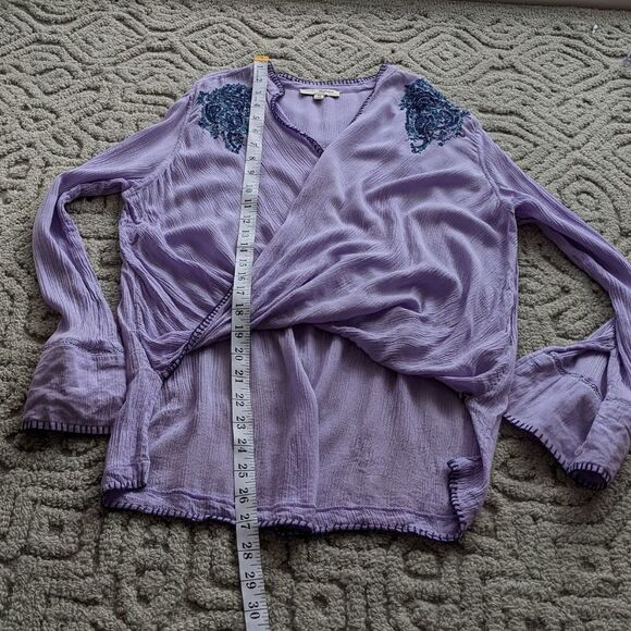 Jachs girlfriend boho faux wrap blouse lilac embroidered Medium @K1 - Picture 3 of 11